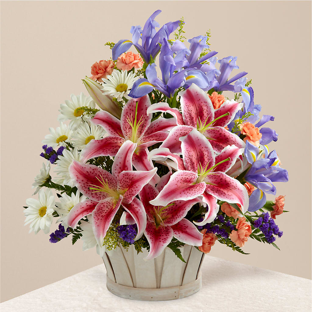The Wondrous Nature Bouquet – Gilberts Flowers, Fenwick ON
