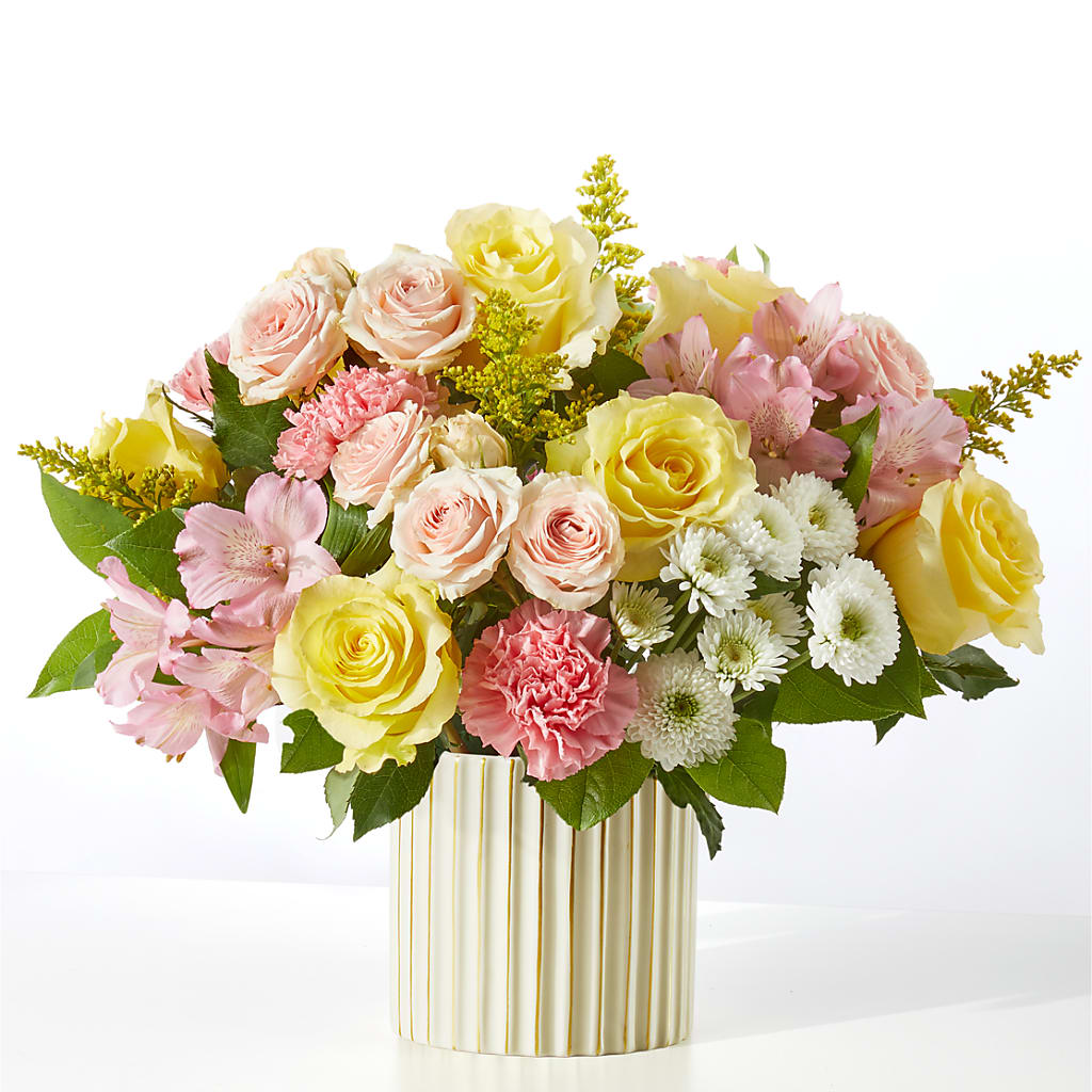 Watercolors Bouquet – Gilberts Flowers, Fenwick ON