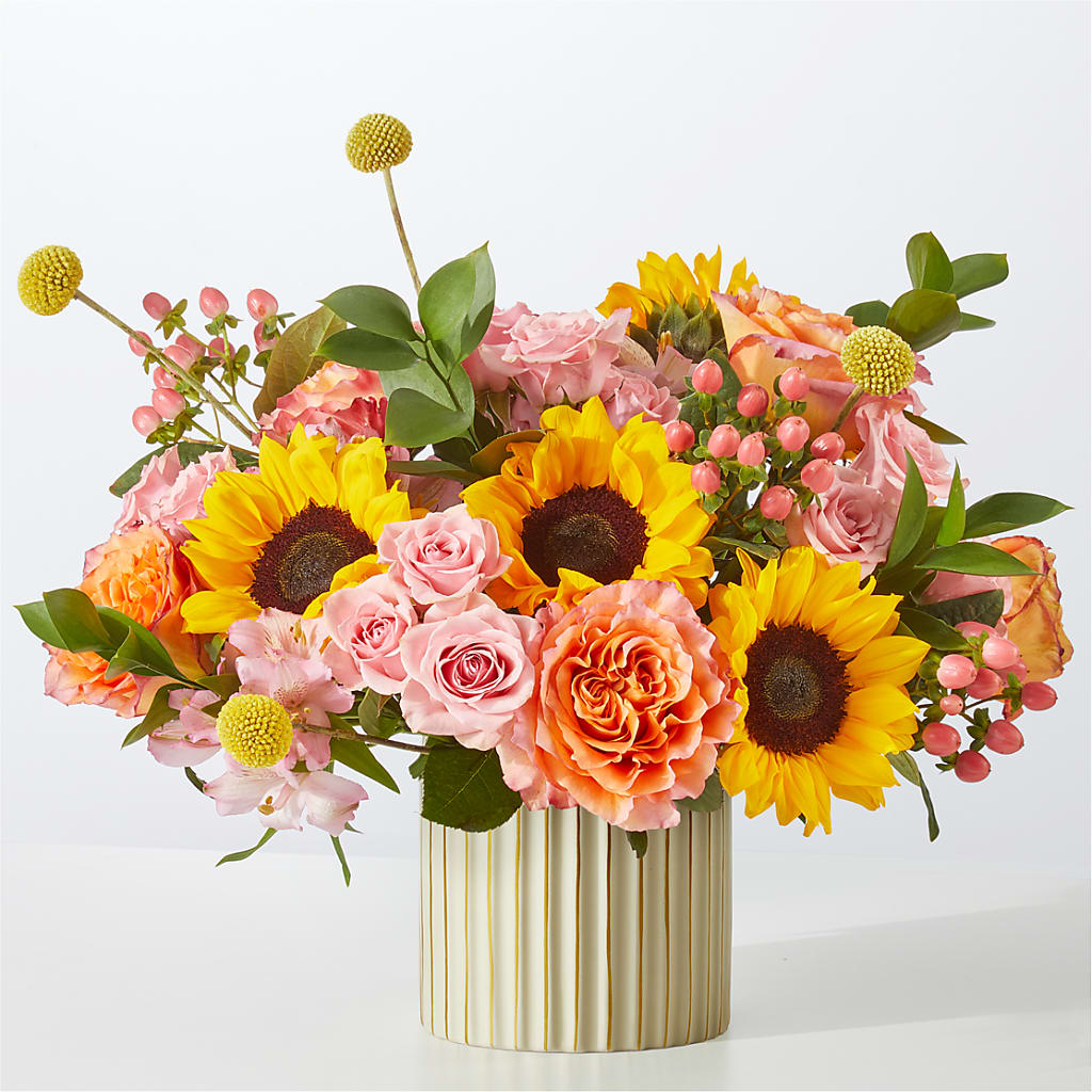 Sun's Out Bouquet – Gilberts Flowers, Fenwick ON