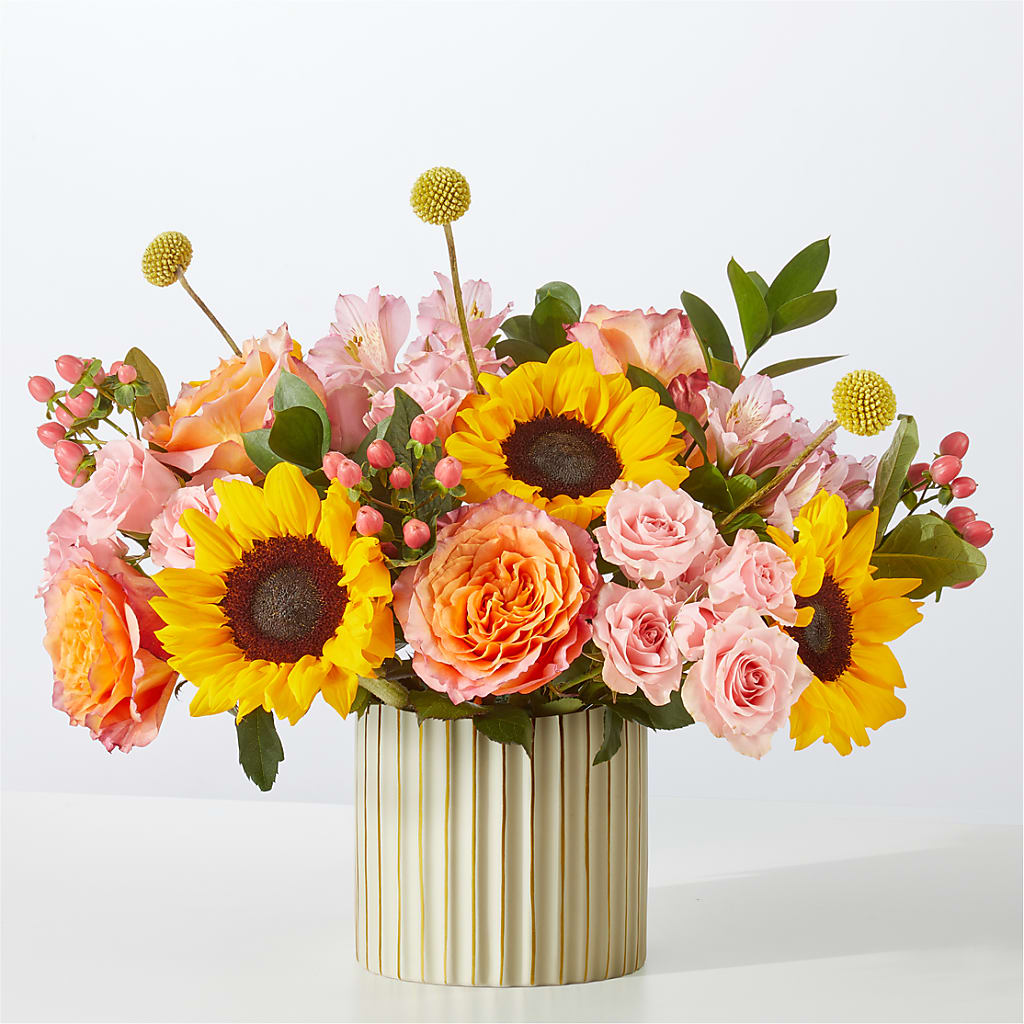 Sun's Out Bouquet – Gilberts Flowers, Fenwick ON