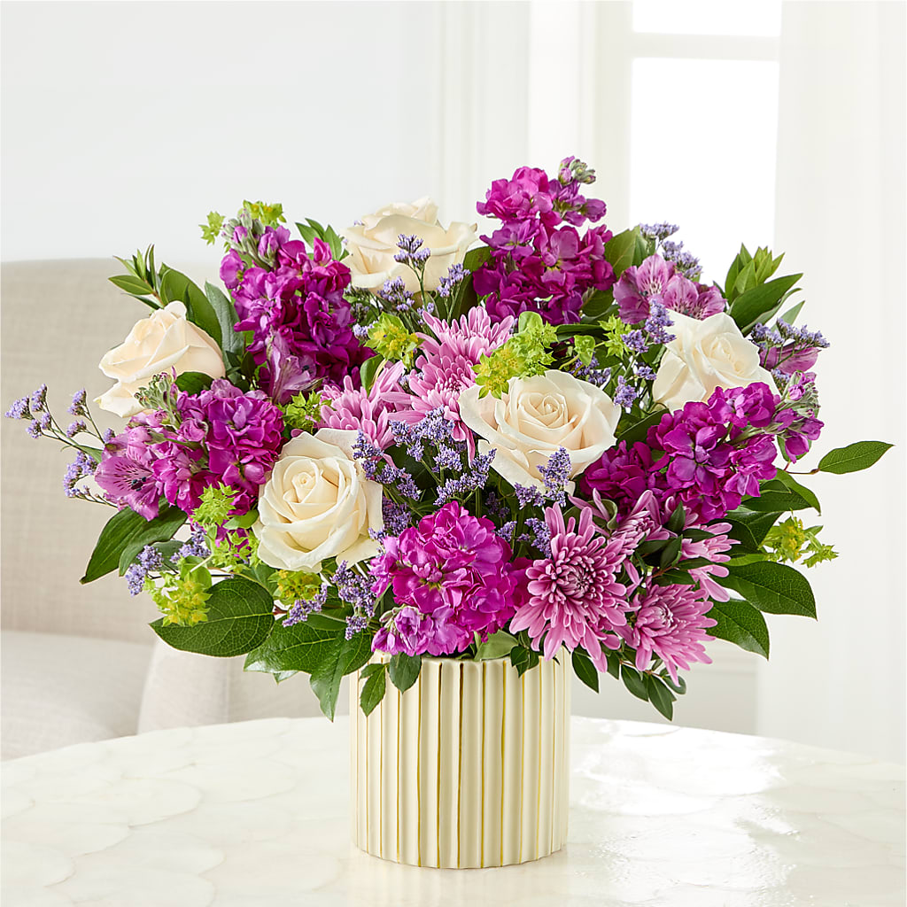 The Boutique Bouquet – Gilberts Flowers, Fenwick ON