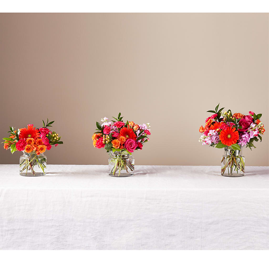 Fiesta Bouquet – Gilberts Flowers, Fenwick ON