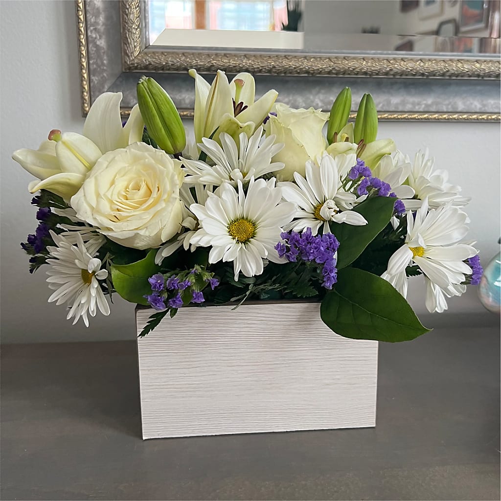 Beyond Blue Box Bouquet – Gilberts Flowers, Fenwick ON