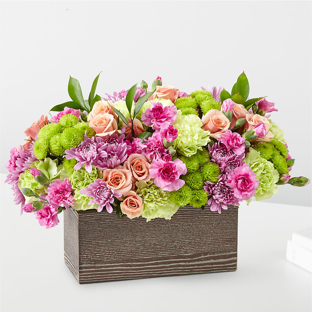 Simple Charm Bouquet – Gilberts Flowers, Fenwick ON