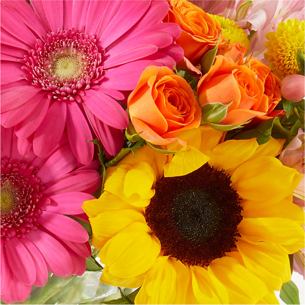 Florist Original Mixed Bouquet – Gilberts Flowers, Fenwick ON
