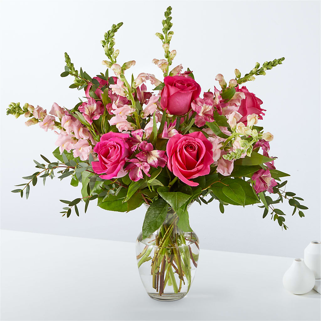 Evermore Bouquet – Gilberts Flowers, Fenwick ON