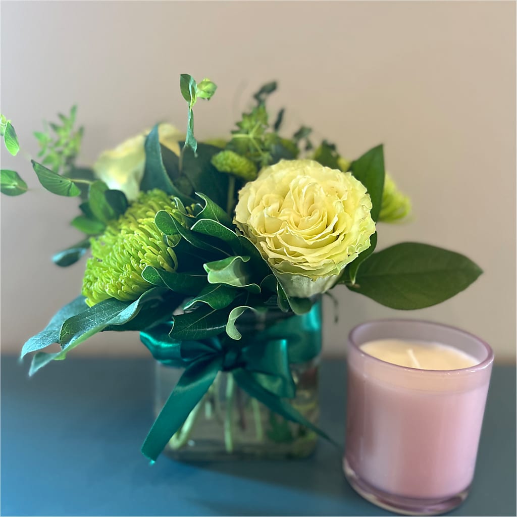 Emerald Forest Bouquet – Gilberts Flowers, Fenwick ON