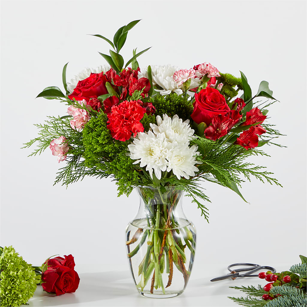 Merry Moment Bouquet – A Florist Original – Gilberts Flowers, Fenwick ON