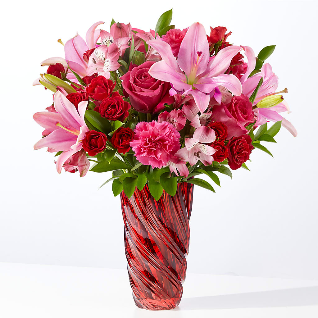 In Love Bouquet with Luxe Swirl Vase – Gilberts Flowers, Fenwick ON