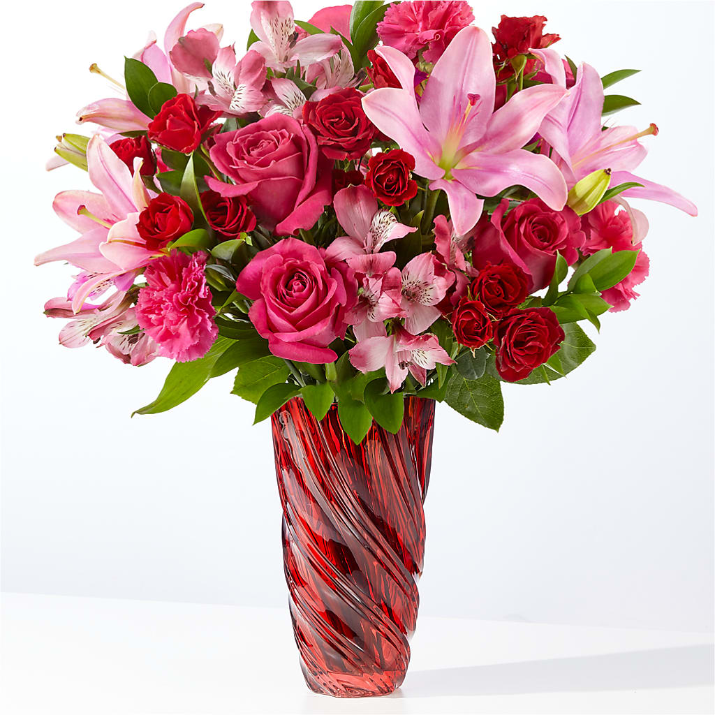 In Love Bouquet with Luxe Swirl Vase – Gilberts Flowers, Fenwick ON
