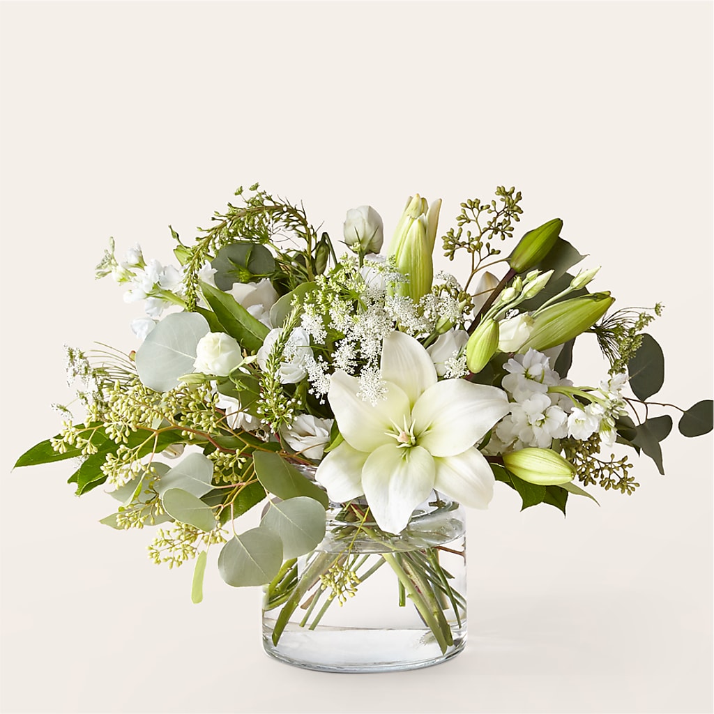 Alluring Elegance Bouquet – Gilberts Flowers, Fenwick ON