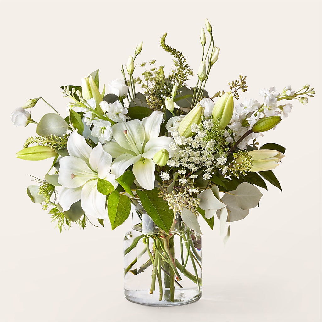 Alluring Elegance Bouquet – Gilberts Flowers, Fenwick ON
