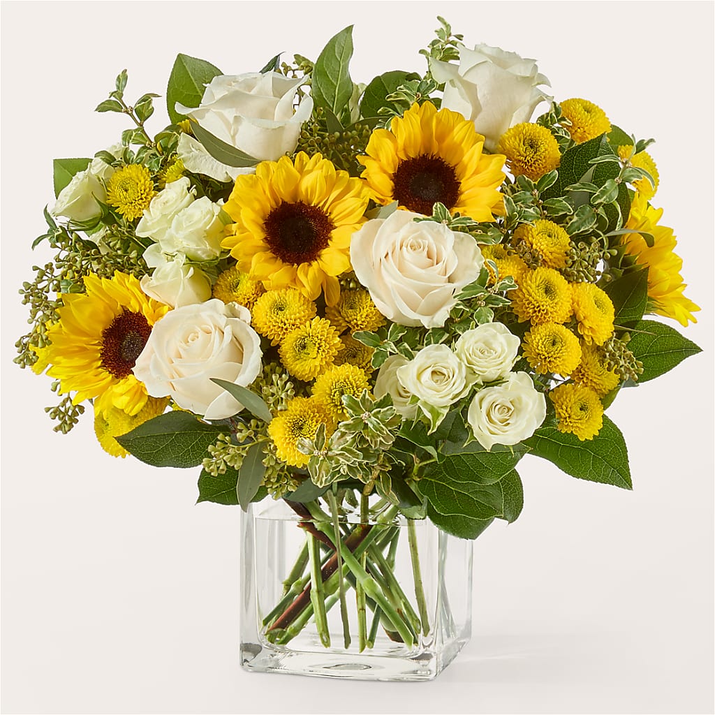 Luminous Morning Bouquet – Gilberts Flowers, Fenwick ON