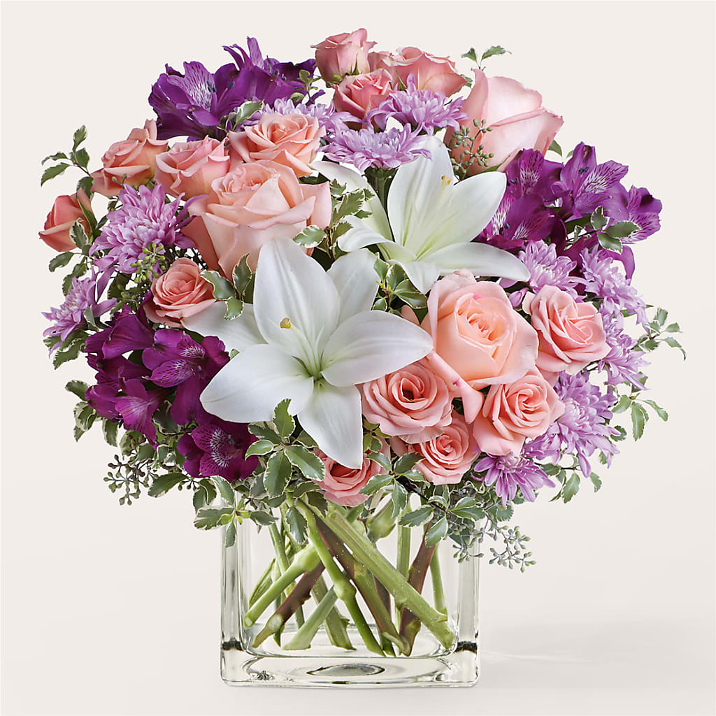 Mani Pedi Bouquet – Gilberts Flowers, Fenwick ON