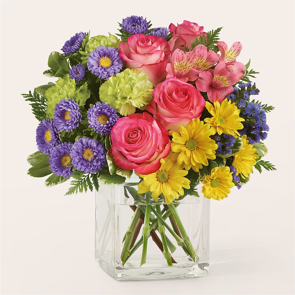 Candy Jar Bouquet – Gilberts Flowers, Fenwick ON