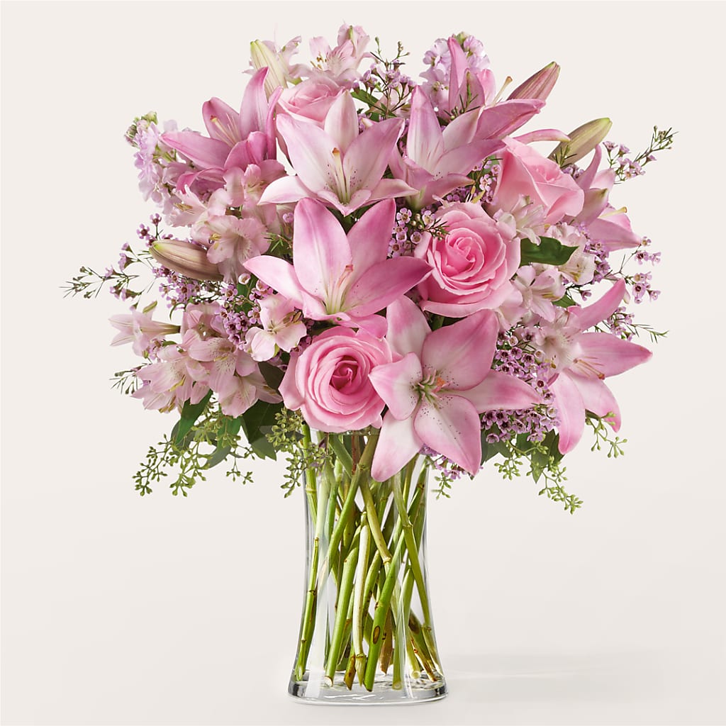 Gentle Gesture Bouquet – Gilberts Flowers, Fenwick ON