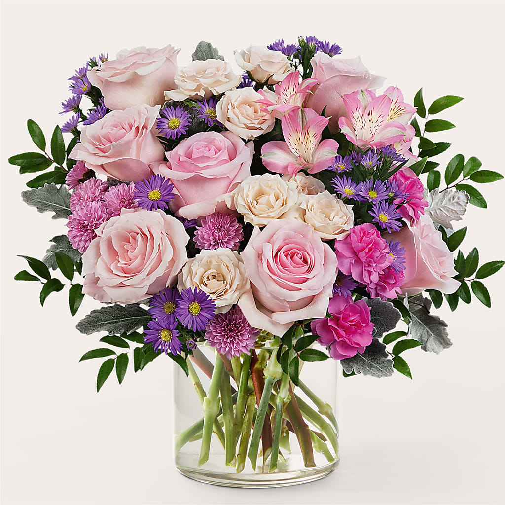Light as a Feather Bouquet – Gilberts Flowers, Fenwick ON