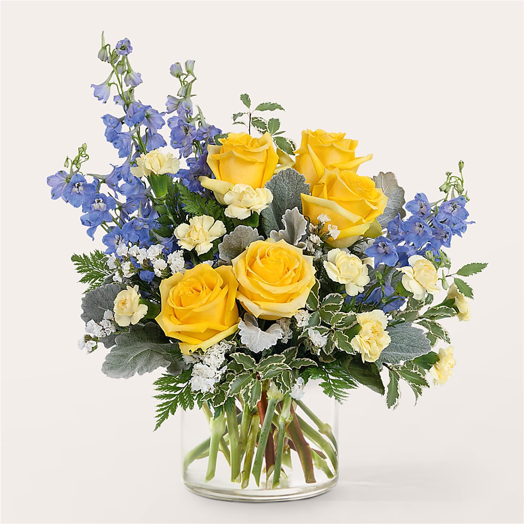 Butterfly Wings Bouquet – Gilberts Flowers, Fenwick ON