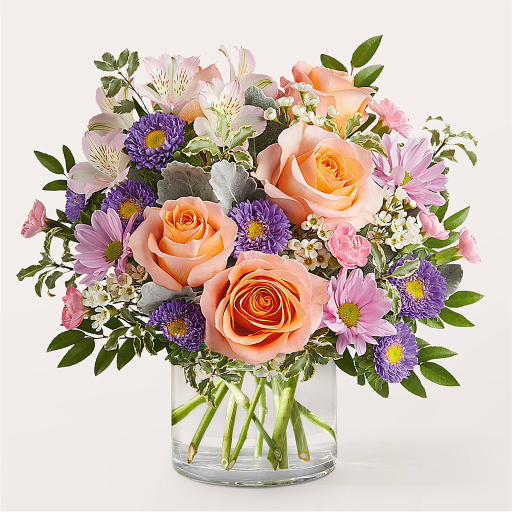 Glimmer Bouquet – Gilberts Flowers, Fenwick ON