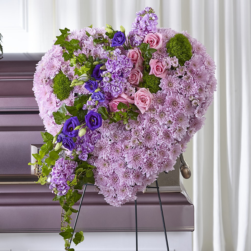 Treasured Love Standing Heart – Gilberts Flowers, Fenwick ON