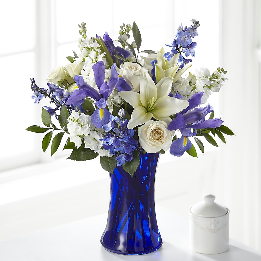 Calming Comfort Bouquet – Gilberts Flowers, Fenwick ON