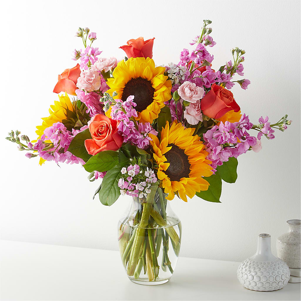 Yellow Brick Road Bouquet – Gilberts Flowers, Fenwick ON