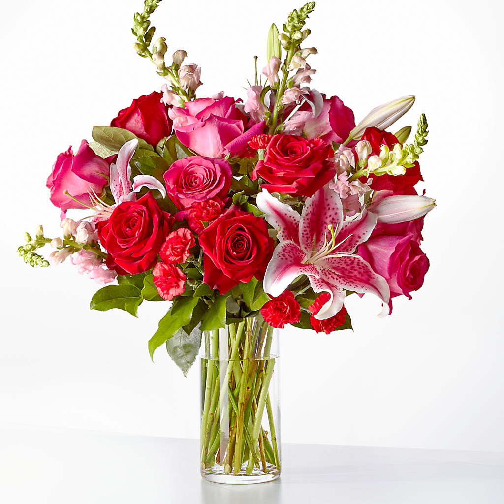 Love at First Sight Bouquet – Gilberts Flowers, Fenwick ON