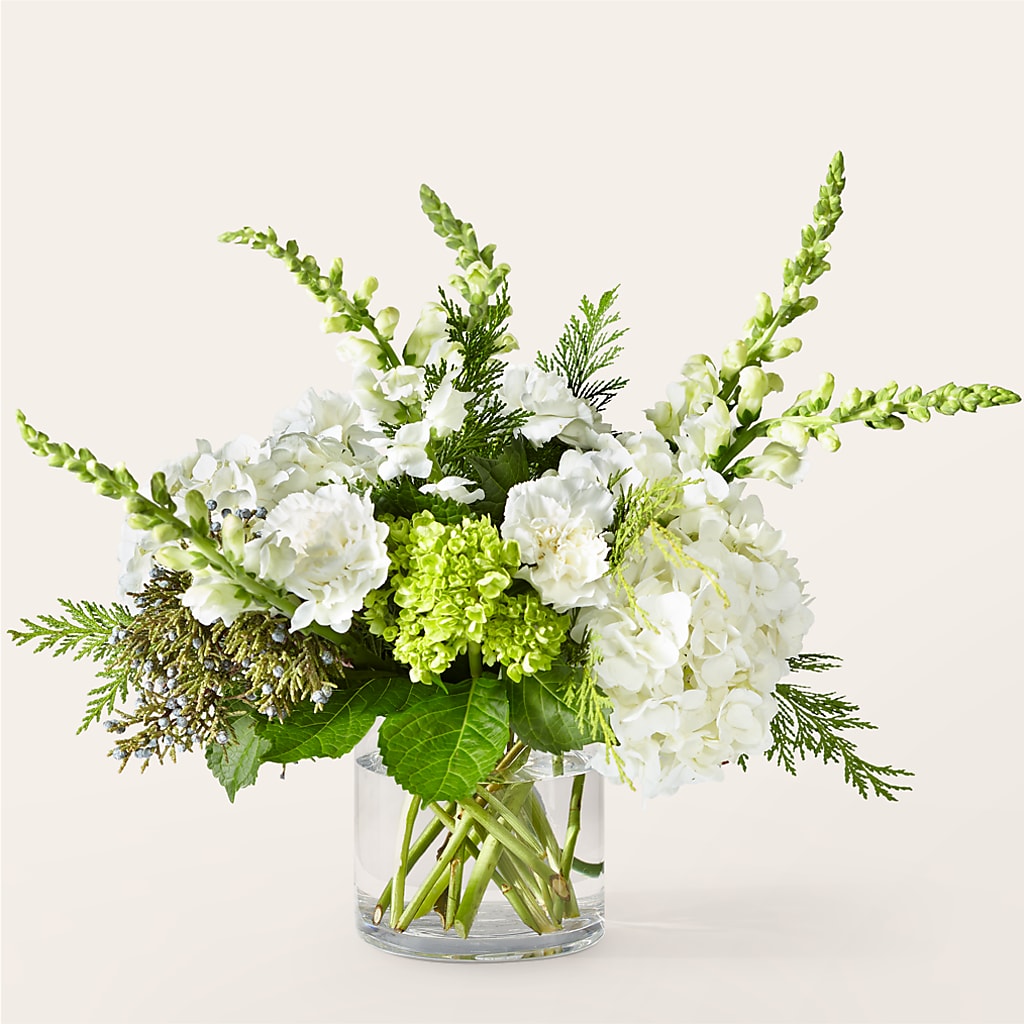 Marshmallows on Top Bouquet – Gilberts Flowers, Fenwick ON