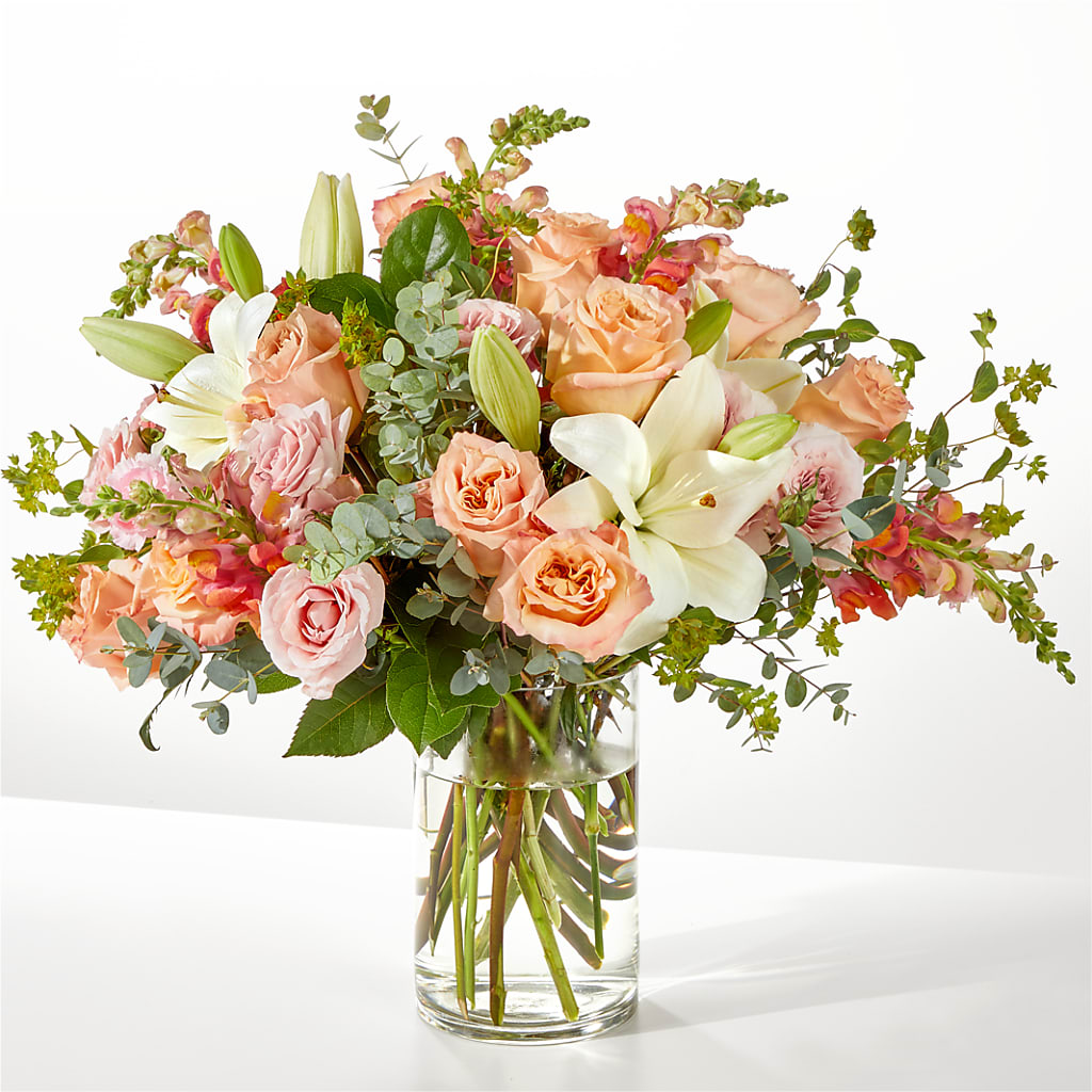 Grapefruit Splash Bouquet – Gilberts Flowers, Fenwick ON