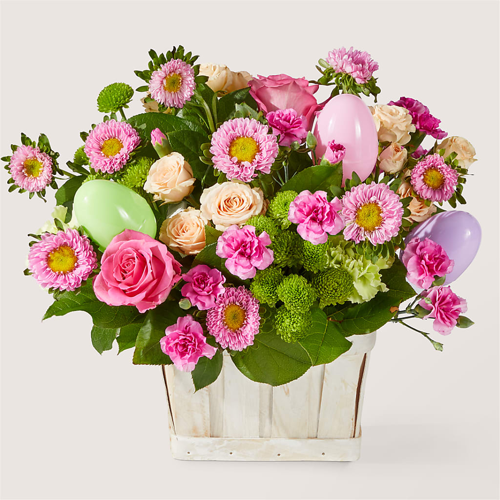 Get Eggcited Basket – Gilberts Flowers, Fenwick ON