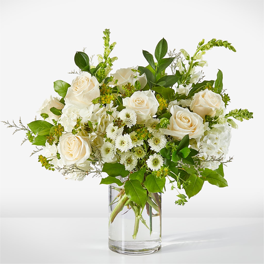 Hint of Vanilla Bouquet – Gilberts Flowers, Fenwick ON
