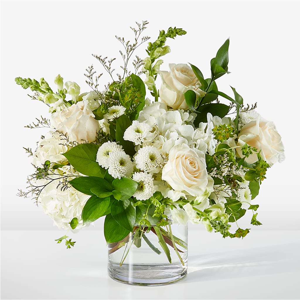Hint of Vanilla Bouquet – Gilberts Flowers, Fenwick ON