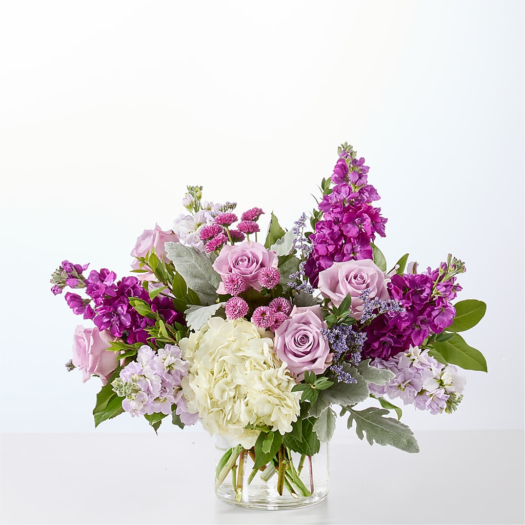 Empress Bouquet – Gilberts Flowers, Fenwick ON