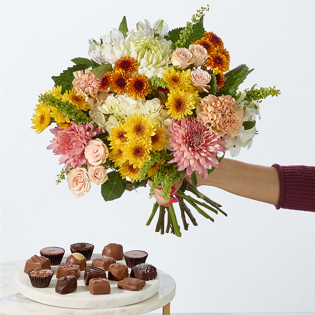 Fall Celebration Bouquet –  Gilberts Flowers, Fenwick ON