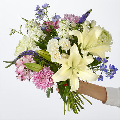 Winter Celebration Bouquet –  Gilberts Flowers, Fenwick ON