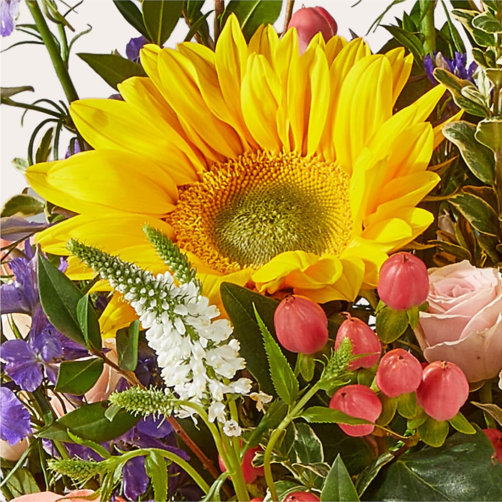The Good Life Bouquet –  Gilberts Flowers, Fenwick ON