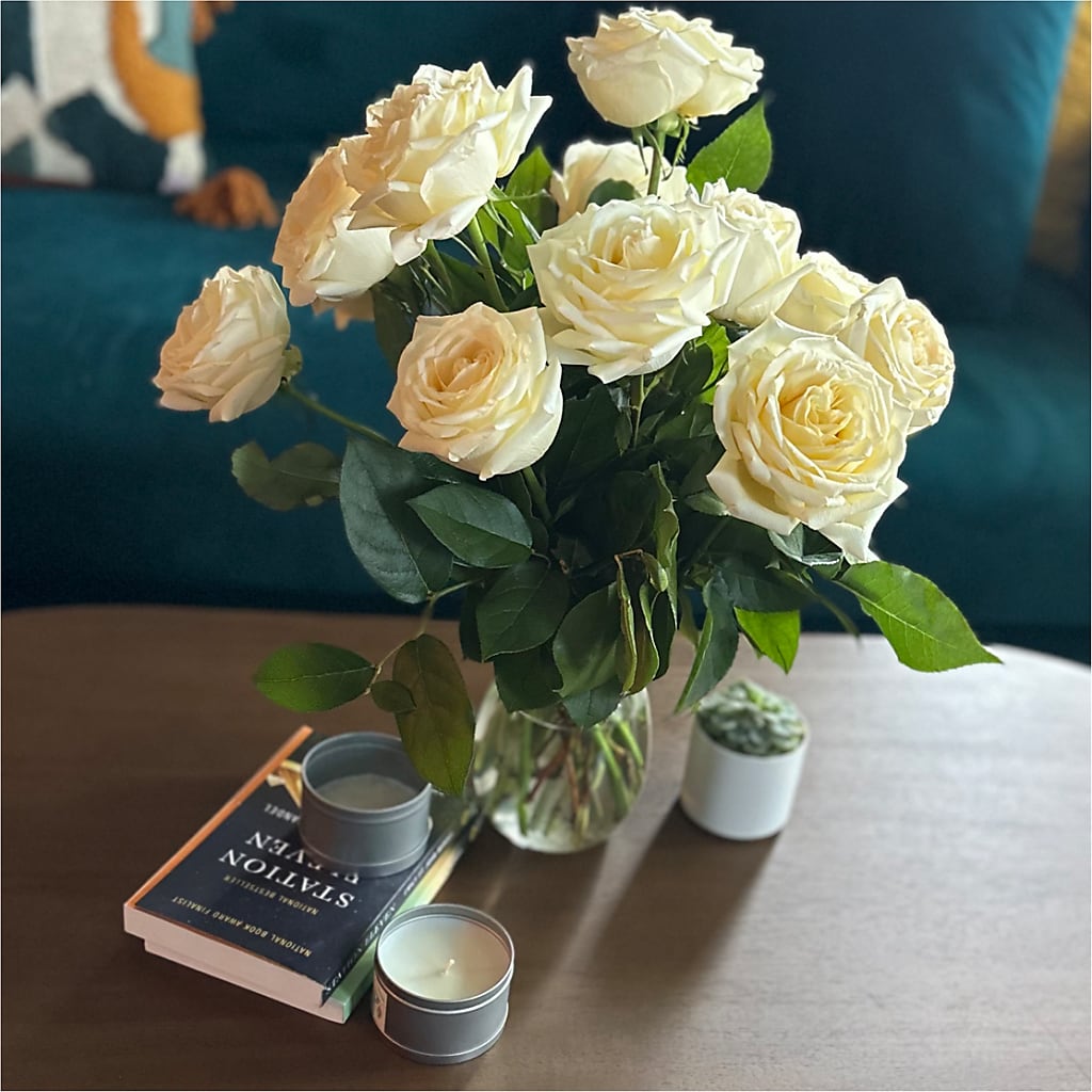 Long Stem Yellow Rose Bouquet –  Gilberts Flowers, Fenwick ON