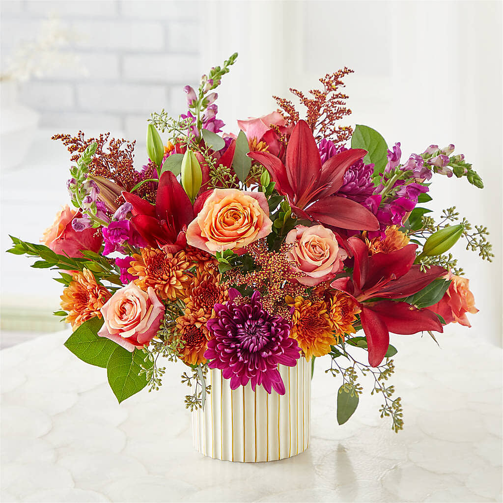 Burgundy Landscape Bouquet –  Gilberts Flowers, Fenwick ON