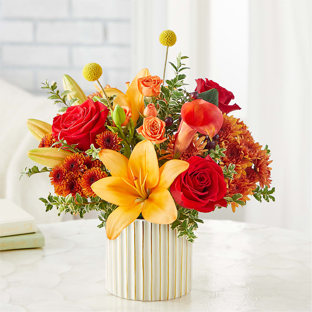 Scarlet Skies Bouquet –  Gilberts Flowers, Fenwick ON
