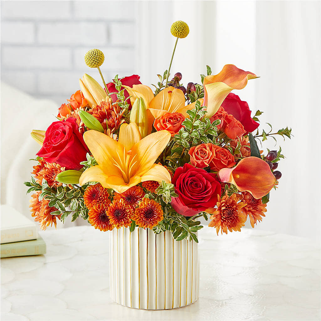 Scarlet Skies Bouquet –  Gilberts Flowers, Fenwick ON