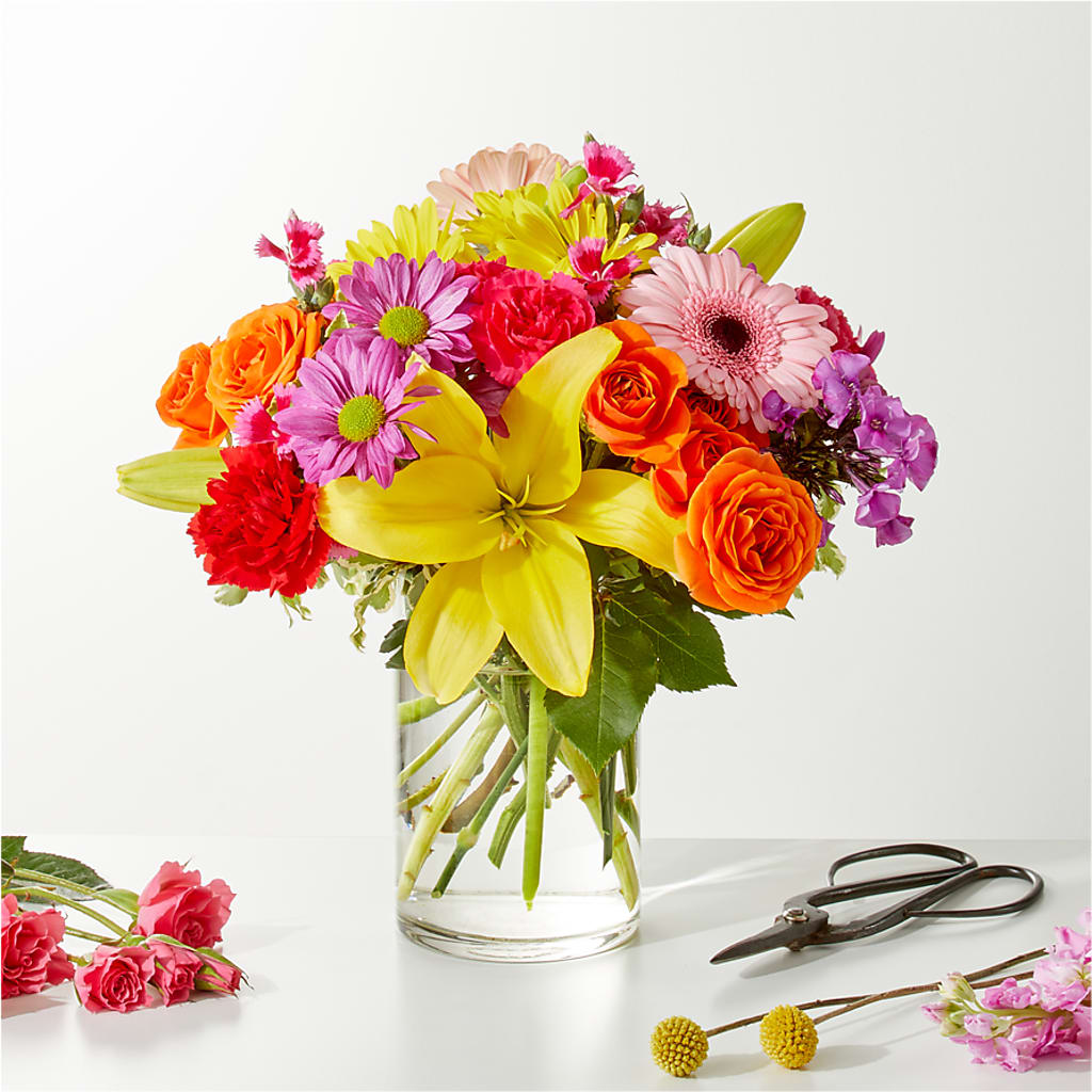 Cue the Confetti - A Florist Original –  Gilberts Flowers, Fenwick ON