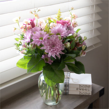 Pastel Tradition - A Florist Original –  Gilberts Flowers, Fenwick ON