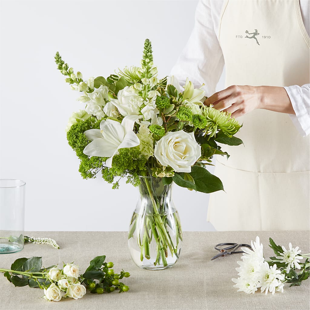 Irish Garden - A Florist Original –  Gilberts Flowers, Fenwick ON
