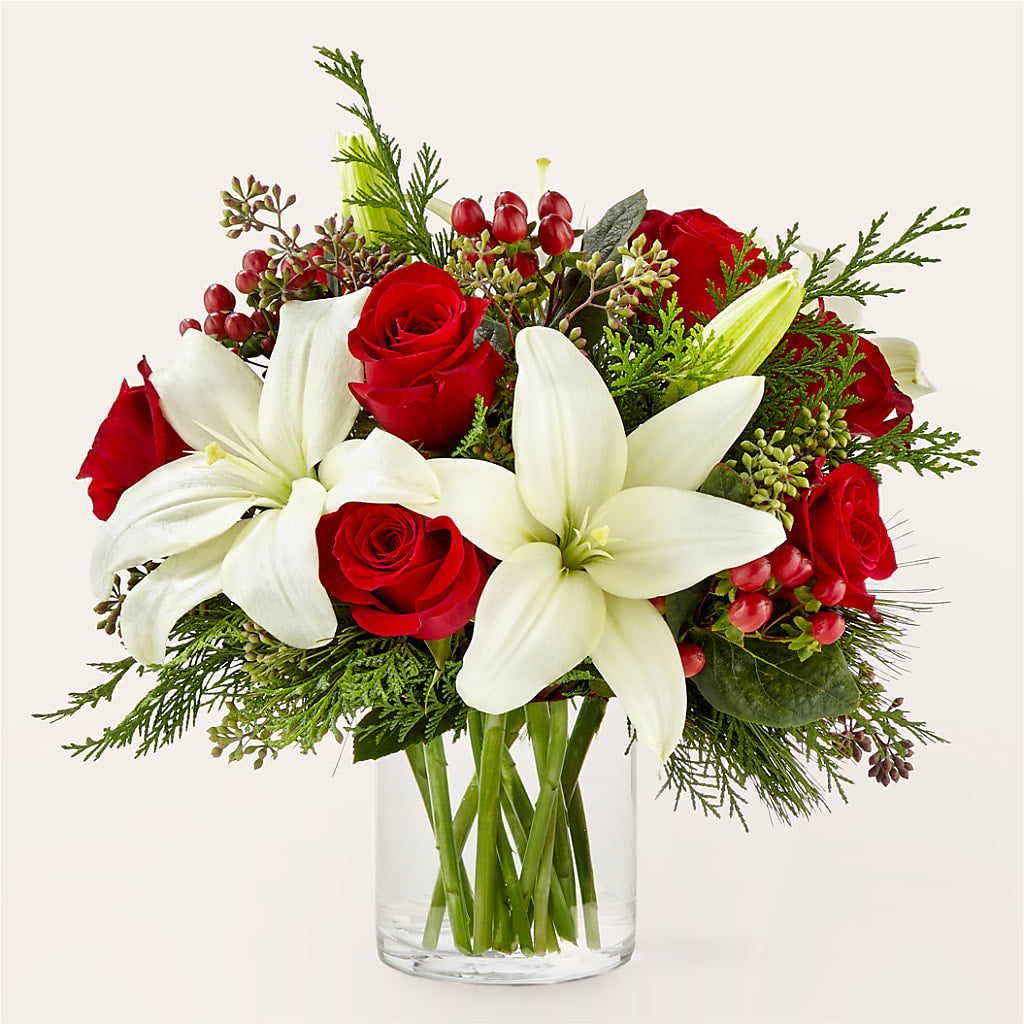 Glittering Lights Bouquet –  Gilberts Flowers, Fenwick ON