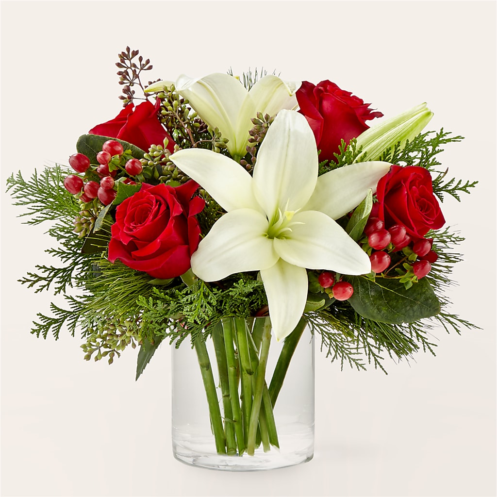 Glittering Lights Bouquet –  Gilberts Flowers, Fenwick ON