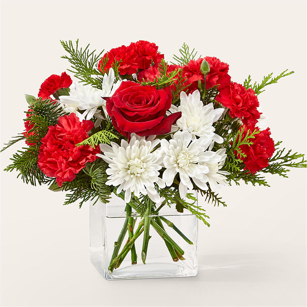 Peppermint Chill Bouquet –  Gilberts Flowers, Fenwick ON