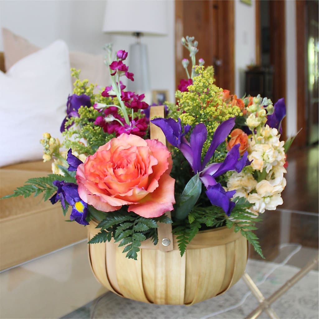 Garden of Life Basket –  Gilberts Flowers, Fenwick ON