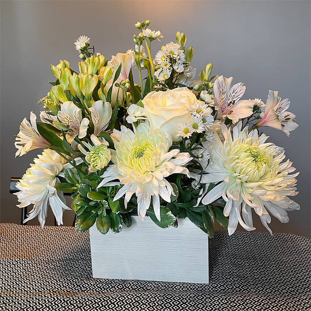 Eternal Affection Arrangement –  Gilberts Flowers, Fenwick ON
