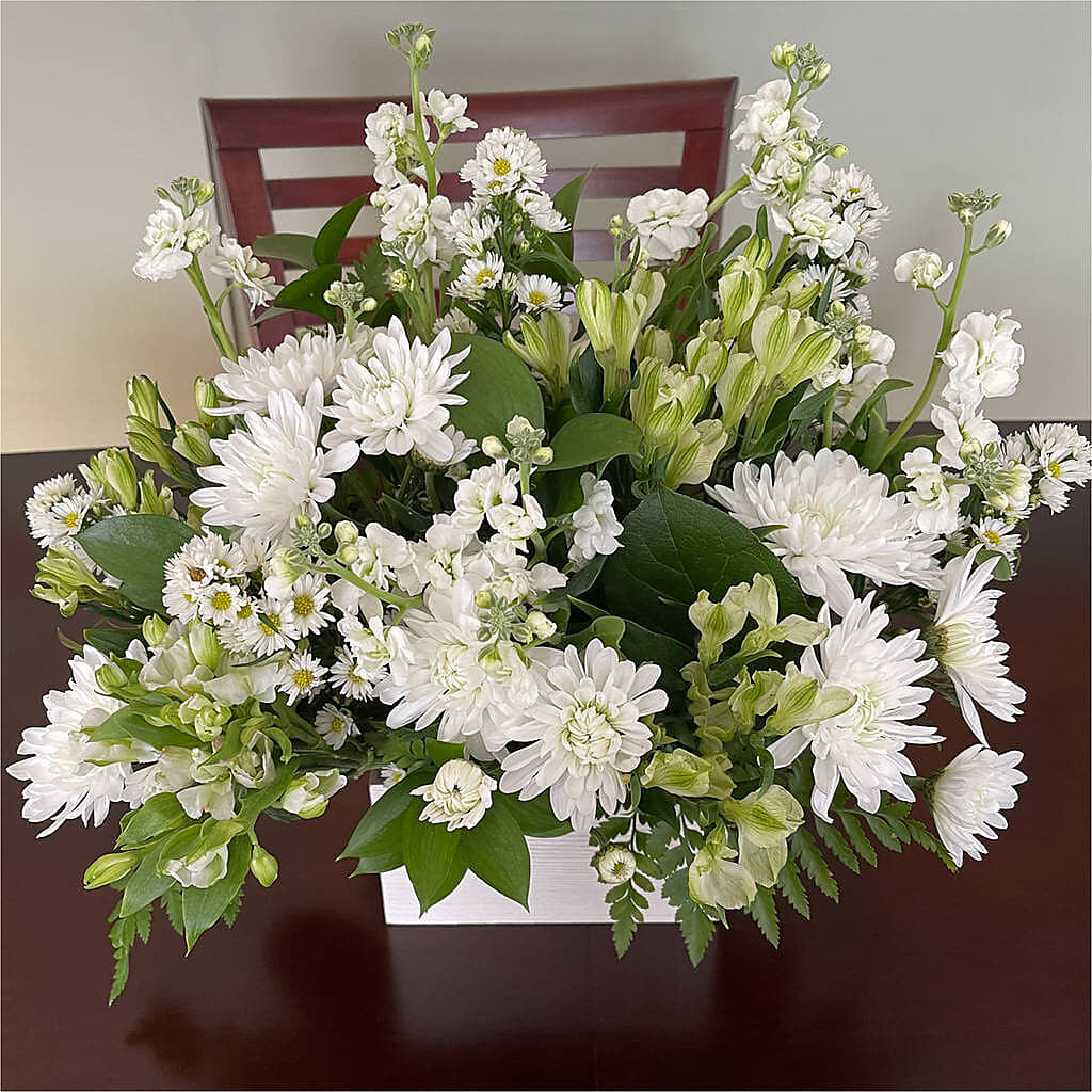 Eternal Affection Arrangement –  Gilberts Flowers, Fenwick ON