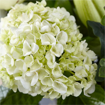 Classic Ivory – A Florist Original –  Gilberts Flowers, Fenwick ON